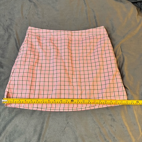 Adidas Golf Skirt Size 10

#1063 - Picture 4 of 13
